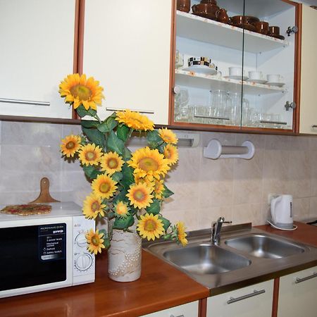 Apartments Cvitini Dvori Garjak Vrlika Екстериор снимка