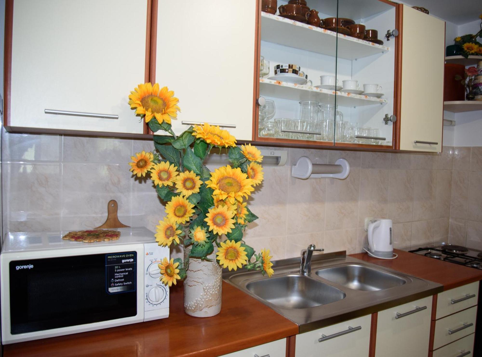 Apartments Cvitini Dvori Garjak Vrlika Екстериор снимка
