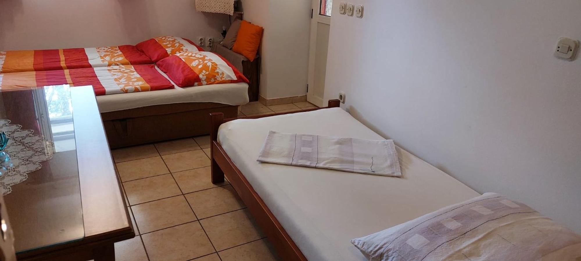 Apartments Cvitini Dvori Garjak Vrlika Екстериор снимка