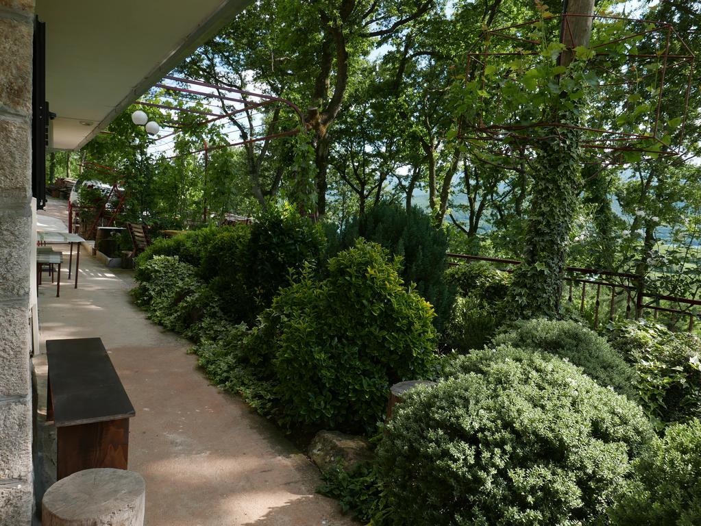 Apartments Cvitini Dvori Garjak Vrlika Екстериор снимка